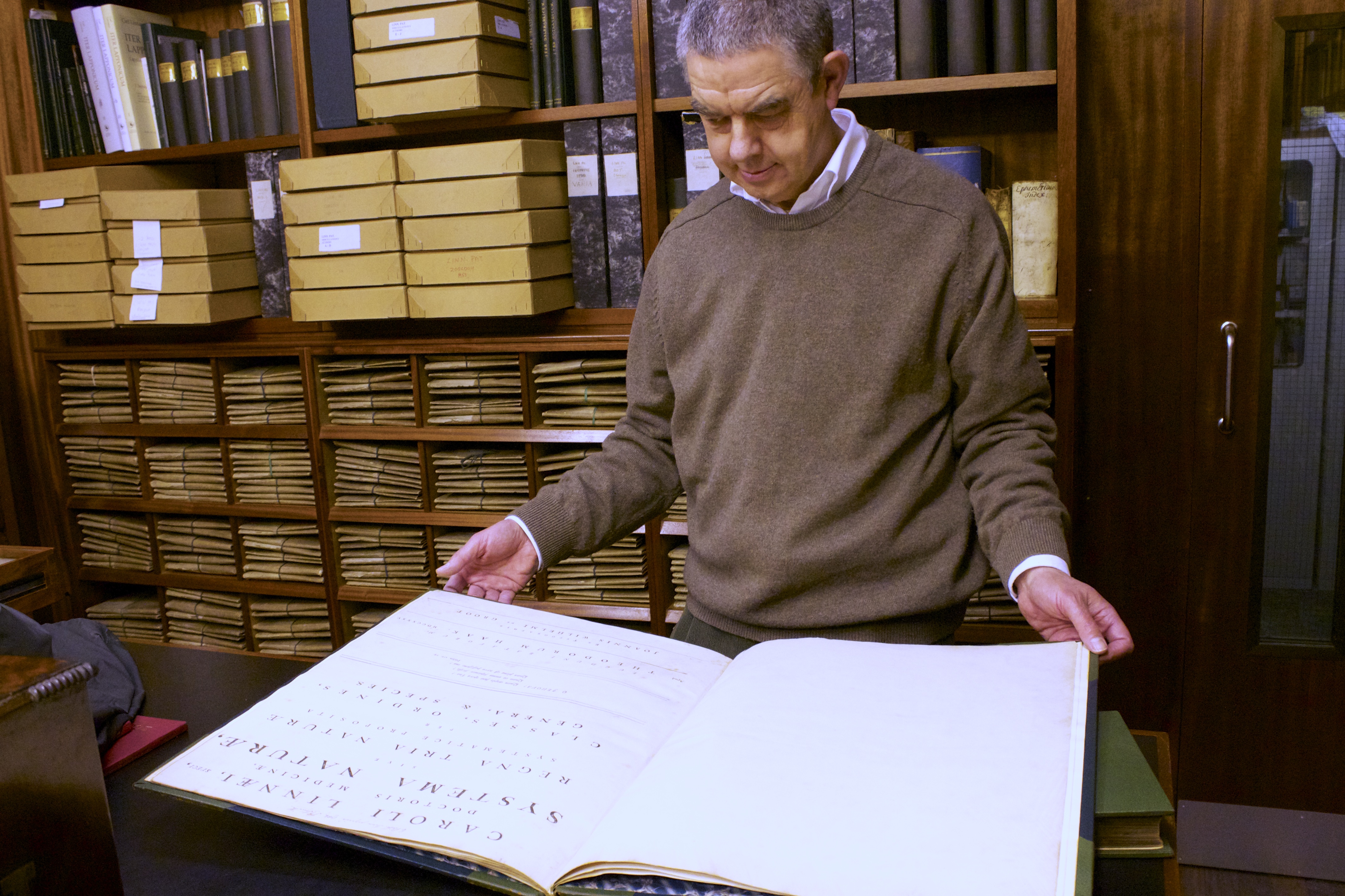 Mike Fitton and a first edition of Linnaeus' Systema Naturae