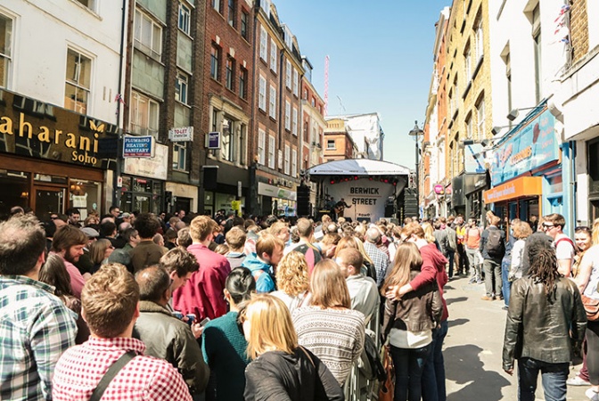 Folded Wing celebrates Record Store Day 2014